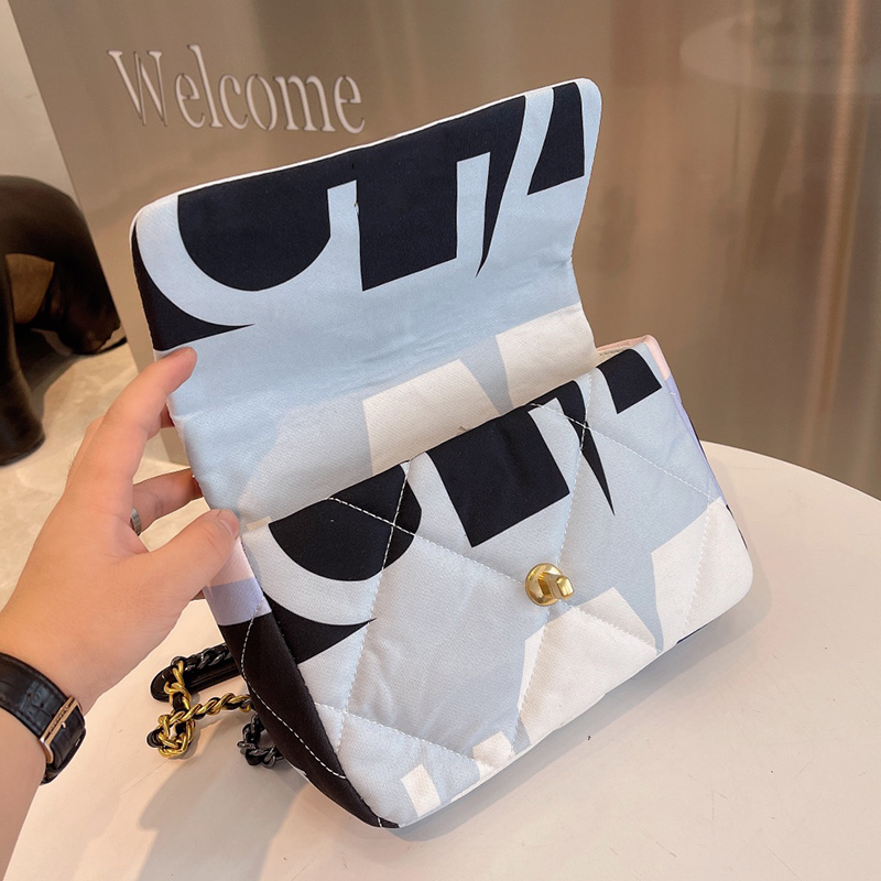 Autumn Winter Letter Printing Dyeing Bags Single Classic Flap Corduroy Quilted 19 France Womens Crossbody Shoulder Famous Chains Handbag 25c
Autumn Winter Letter Printing Dyeing Bags Single Classic Flap Corduroy Quilted 19 France Womens Crossbody Shoulder Famous Chains Handbag 25c