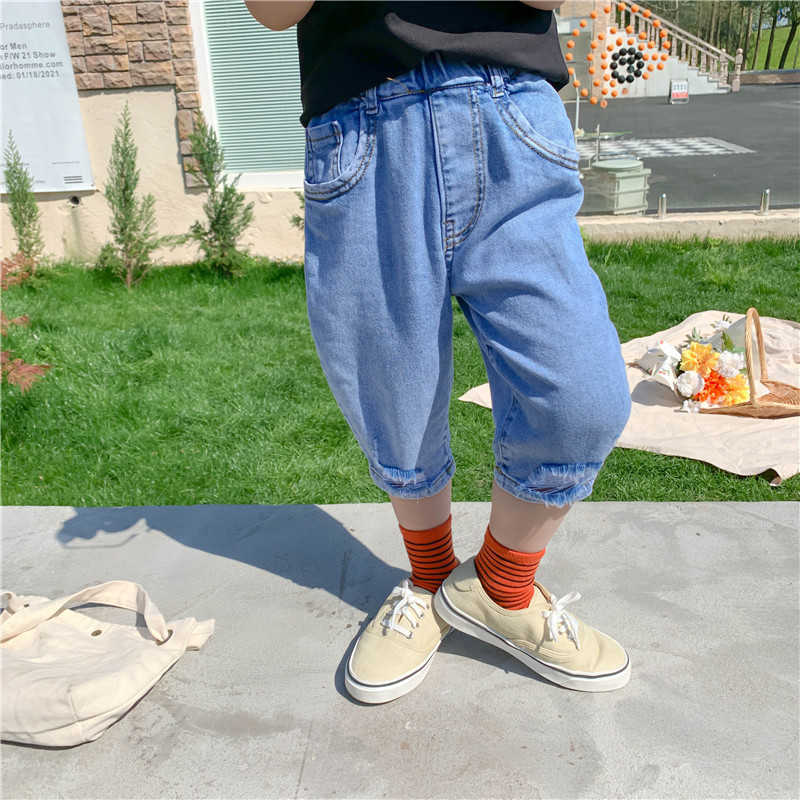 Korean style children holes denim calf-length pants unisex kids elastic thin casual 210615, Blue
Korean style children holes denim calf-length pants unisex kids elastic thin casual 210615, Blue