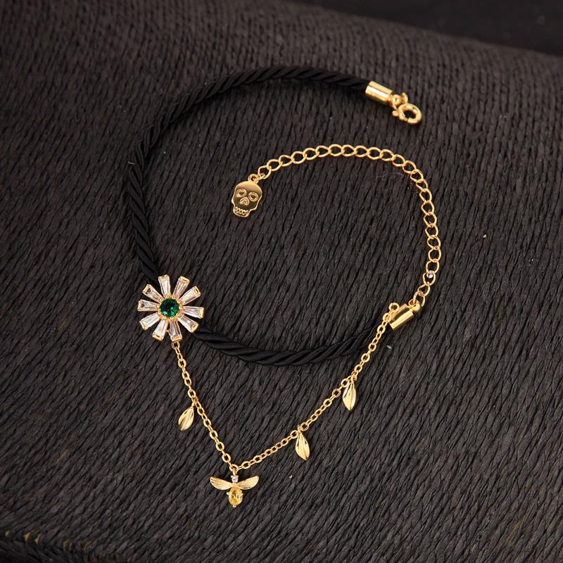 Charm Bracelets Bulk Price Fashion Lobster-clasps Shinning Round Zircon For Women Cotton Rope Chain Breclets Jewelry
Charm Bracelets Bulk Price Fashion Lobster-clasps Shinning Round Zircon For Women Cotton Rope Chain Breclets Jewelry