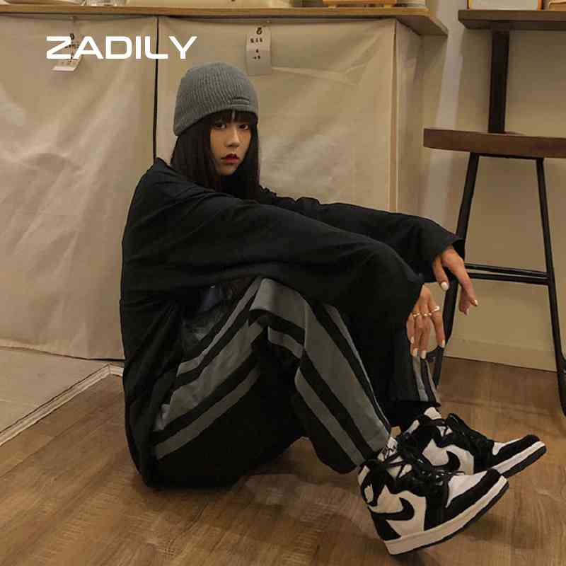 ZADILY Y2K Street Sytle Elastic Waist Straight Pants Harajuku Loose stripe Print Women Long Pant Fashion Summer Trousers 210521
ZADILY Y2K Street Sytle Elastic Waist Straight Pants Harajuku Loose stripe Print Women Long Pant Fashion Summer Trousers 210521