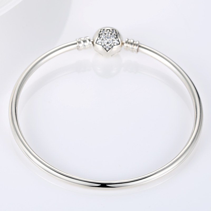 Hot Fashion 925 Sterling Silver bracelet Bangle with LOGO Engraved for PAS901 European Charms and Give your girlfriend a gift
Hot Fashion 925 Sterling Silver bracelet Bangle with LOGO Engraved for PAS901 European Charms and Give your girlfriend a gift