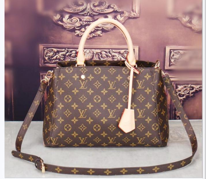 LVLOUISVITTON VUTTONDesigner New Fashion Net Red 2020 Luxury Hot Selling High Quality Leather Brand Ladies Shoulder Bag Handbag wallet 
LVLOUISVITTON VUTTONDesigner New Fashion Net Red 2020 Luxury Hot Selling High Quality Leather Brand Ladies Shoulder Bag Handbag wallet