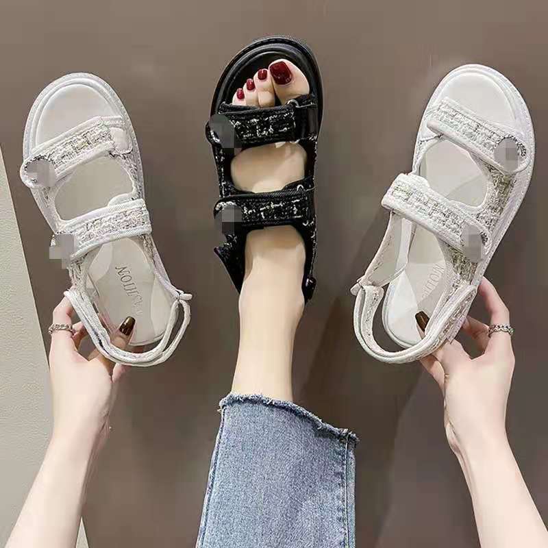 2020 summer brand new Gladiator style flat heels tweed women sandals white and black
2020 summer brand new Gladiator style flat heels tweed women sandals white and black