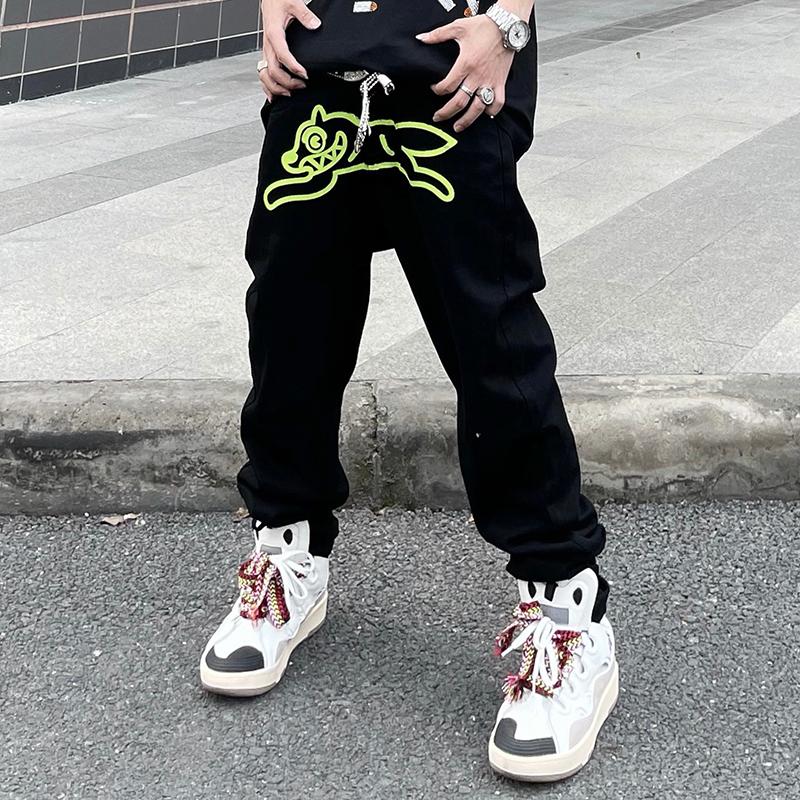 Men's Jeans High Street Green Flying Dog Print Overalls Embroidered Vibe Straight Loose Casual Pants Mens Oversize Denim Trousers, Black
Men's Jeans High Street Green Flying Dog Print Overalls Embroidered Vibe Straight Loose Casual Pants Mens Oversize Denim Trousers, Black