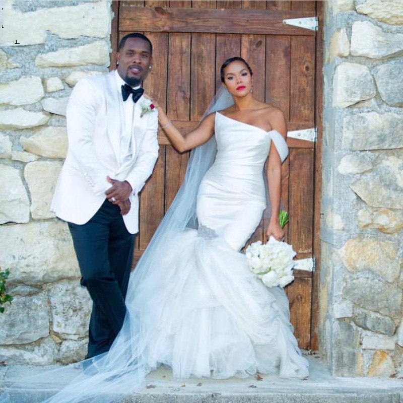 Vestido de noiva Gorgeous Off the Shoulder Wedding Dress Asymmetric neck Mermaid Bridal Gowns cascading Ruffle Skirt Bride Dresses Lace Up