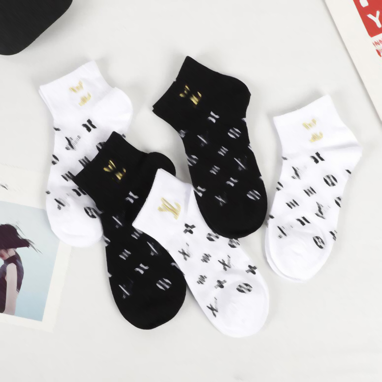 3style Letters Embroidery Printed Old Flowers Pattern Knitted Socks Men Women Fashion Hosiery Medium Stockings Casual Sports Autumn Winter Thicken Sock, Multi
3style Letters Embroidery Printed Old Flowers Pattern Knitted Socks Men Women Fashion Hosiery Medium Stockings Casual Sports Autumn Winter Thicken Sock, Multi