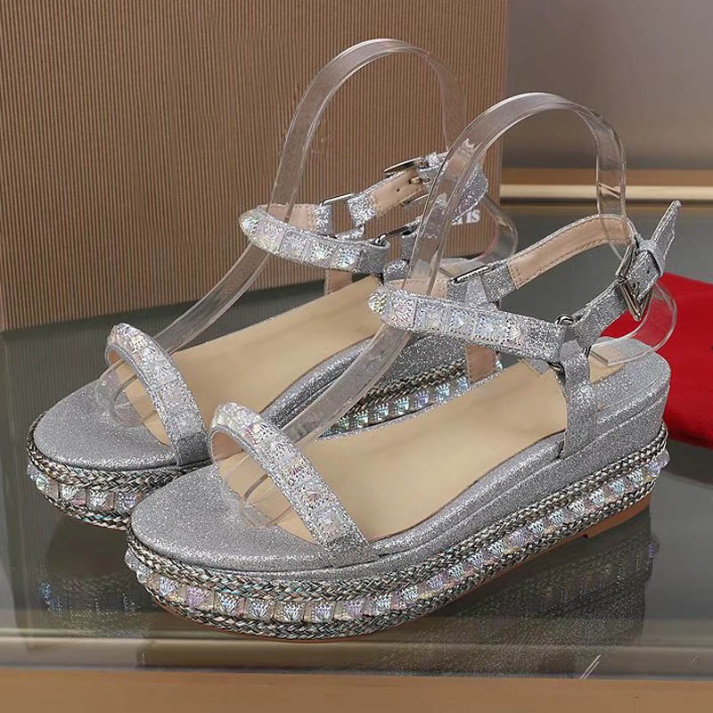 Summer high-heeled womens sandals platform heel pearl crystal diamond buckle belt soft leather high-quality large size shoes 34-41 high 6CM, Silver diamond
Summer high-heeled womens sandals platform heel pearl crystal diamond buckle belt soft leather high-quality large size shoes 34-41 high 6CM, Silver diamond