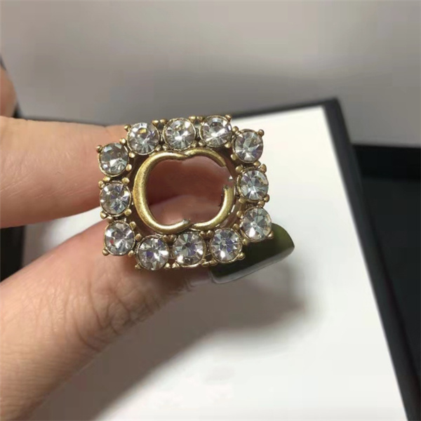 Fashion brand Flowers designer rings moissanite anelli bague for women Party Wedding luxury jewelry lovers gift Rings
Fashion brand Flowers designer rings moissanite anelli bague for women Party Wedding luxury jewelry lovers gift Rings