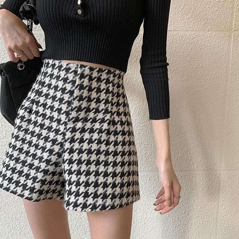 Make Firm Offers High Temperament Show Thin Waist Shorts Joker Diamond Lattice Cloth Slacks A Word 210429, Beige
Make Firm Offers High Temperament Show Thin Waist Shorts Joker Diamond Lattice Cloth Slacks A Word 210429, Beige