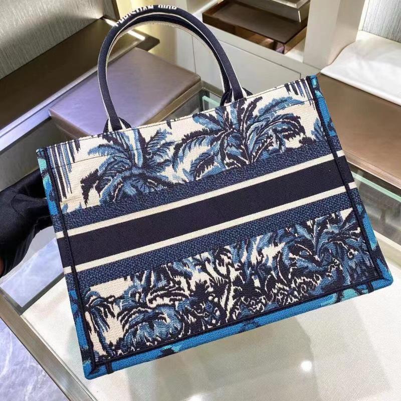 Beach Bag Women Luxury Designers Bags 2021 Fashion Handbag High Quality Large Capacity Embroidery Craft Support Personalized, Not sold separately
Beach Bag Women Luxury Designers Bags 2021 Fashion Handbag High Quality Large Capacity Embroidery Craft Support Personalized, Not sold separately
