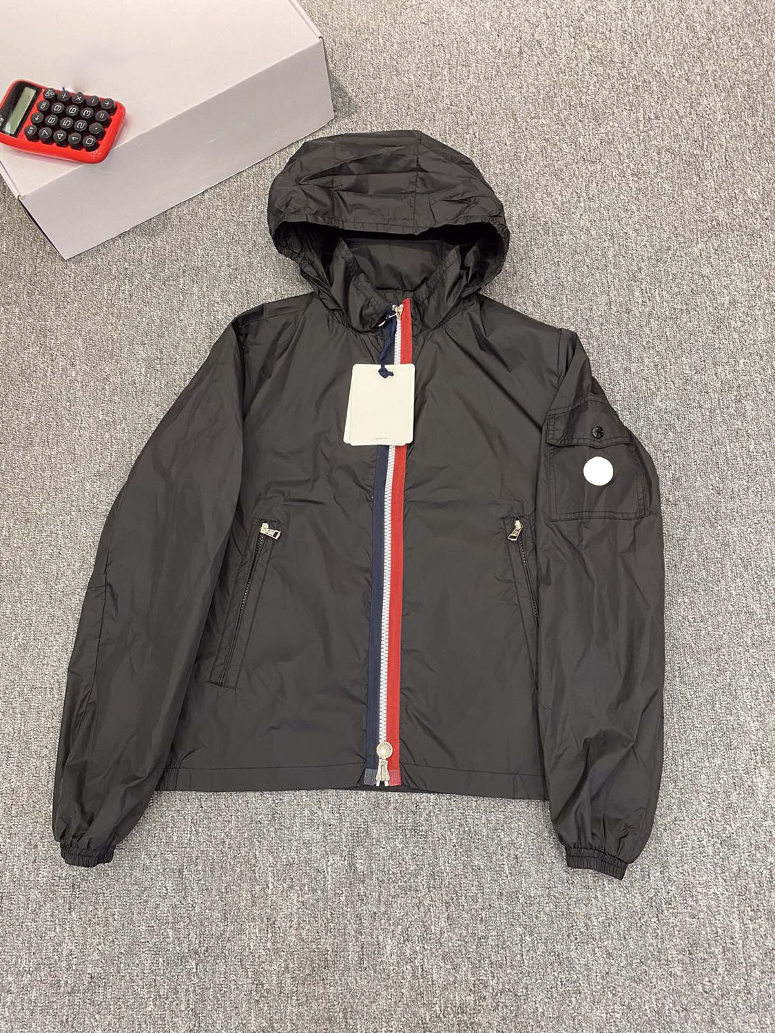 Luxury French Men's Jacket maya france brand Designer Jackets Color Zip Hooded coat, Supplement (not shipped separately)
Luxury French Men's Jacket maya france brand Designer Jackets Color Zip Hooded coat, Supplement (not shipped separately)