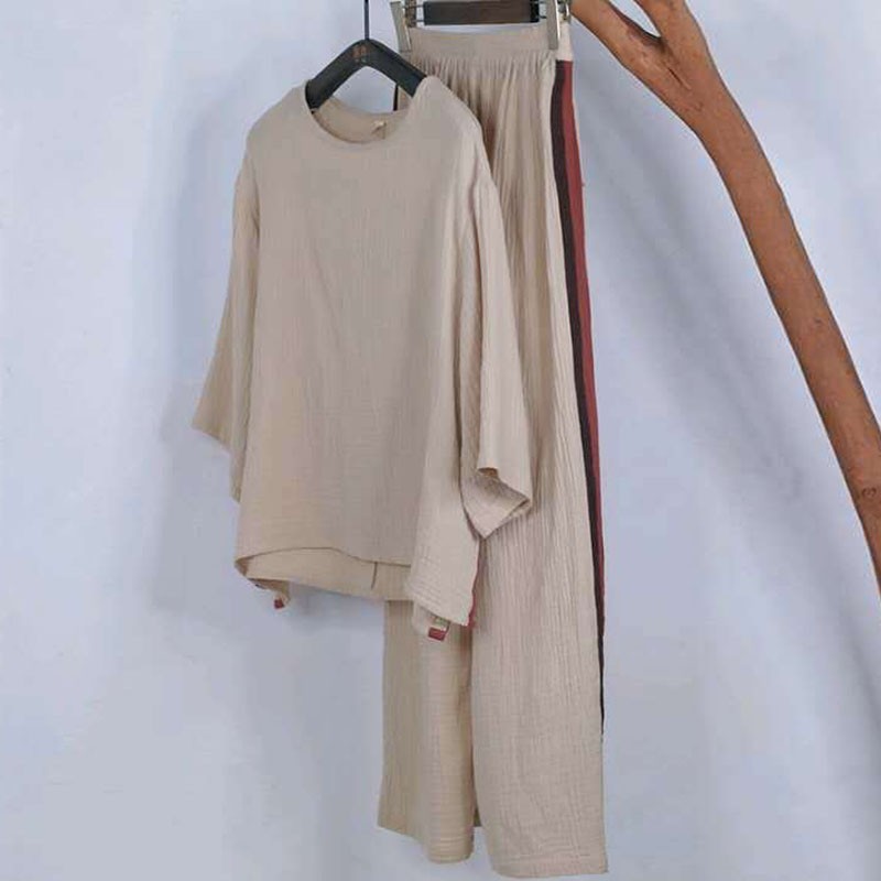 Johnature Autumn Women O-neck Three Quarter Sleeve T-shirt And Loose Leisure Elastic Waist Straight Pants Two Piece Set 210521, Beige
Johnature Autumn Women O-neck Three Quarter Sleeve T-shirt And Loose Leisure Elastic Waist Straight Pants Two Piece Set 210521, Beige