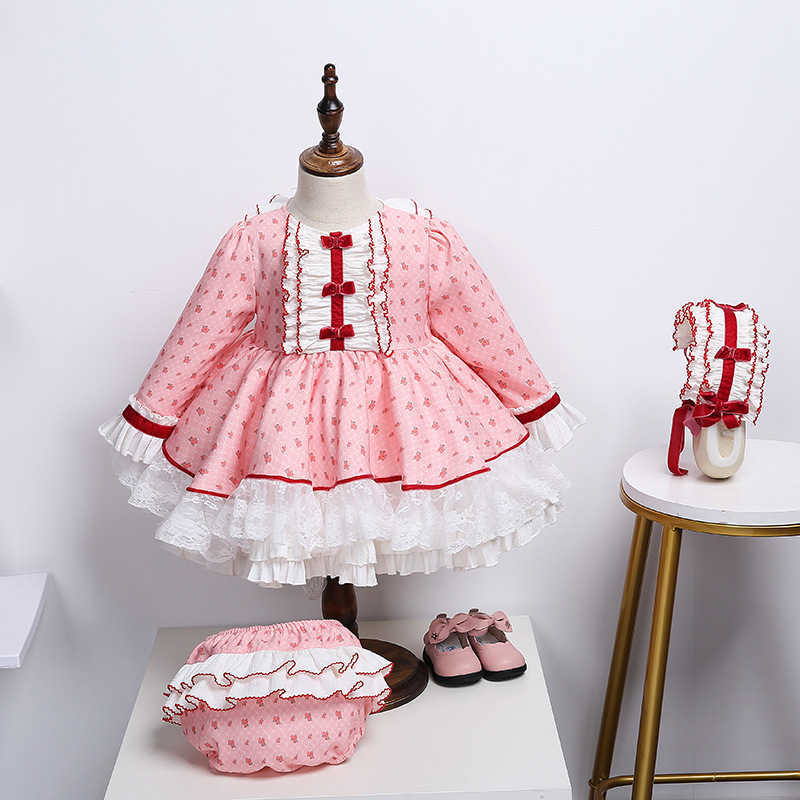 3Pcs Children Long Sleeve Floral Spain Dresses Baby Girls Year Dress Up Ball Gown Infant Pink Spanish Princess Skirt 210615 
3Pcs Children Long Sleeve Floral Spain Dresses Baby Girls Year Dress Up Ball Gown Infant Pink Spanish Princess Skirt 210615