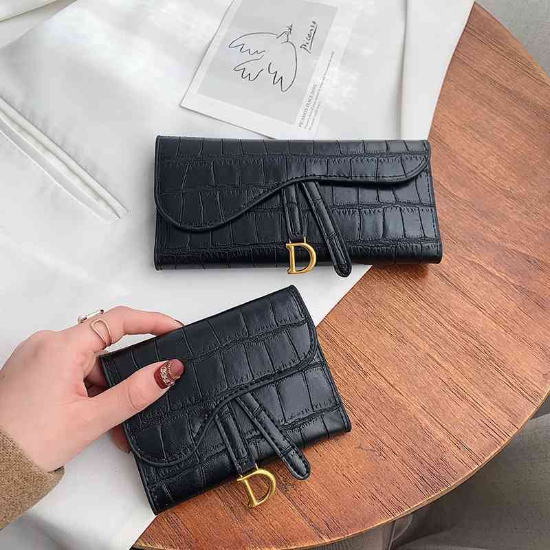 80% store online Women's purse women's long style simple Korean version folding stone pattern multi card slot card bag short style small money bag change, Random color of wallet gift box
80% store online Women's purse women's long style simple Korean version folding stone pattern multi card slot card bag short style small money bag change, Random color of wallet gift box