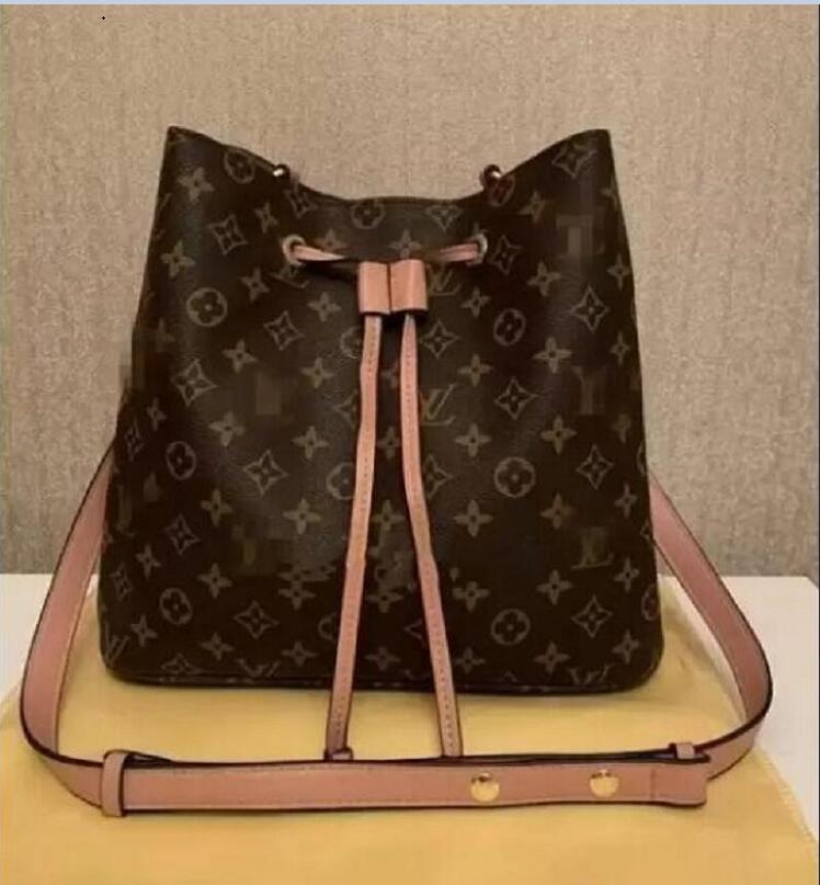 861 GGLVLouis
VittonYSL
VUTTON Designers Bags Bucket Handbags Flower Purses Women Tote Brand Letter ShoulderBags Crossbody Bag
861 GGLVLouis
VittonYSL
VUTTON Designers Bags Bucket Handbags Flower Purses Women Tote Brand Letter ShoulderBags Crossbody Bag