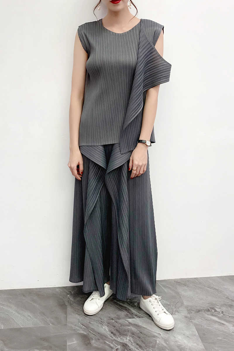 Japanese-Style Solid Pleated Suit Summer Irregular O Neck Top + Casual Wide-Leg Pants Two-Piece Set Women 210615Z