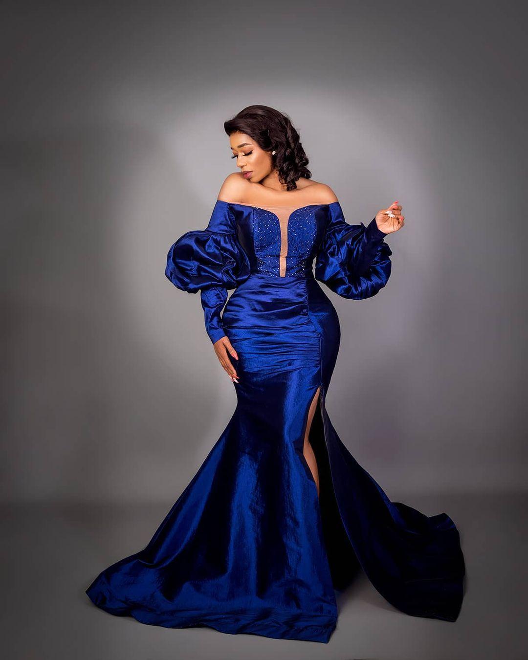 Royal Blue Aso Ebi Evening Pageant Dresses 2021 Floral Long Sleeve Sexy High Slit African Arabic Mermaid Prom Reception Dress