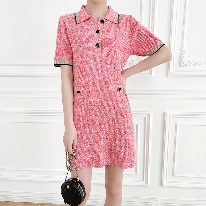 skirt 21 spring and summer polo collar yarn short sleeve knitted medium length dress, academic style, slim waist, Black;gray
skirt 21 spring and summer polo collar yarn short sleeve knitted medium length dress, academic style, slim waist, Black;gray