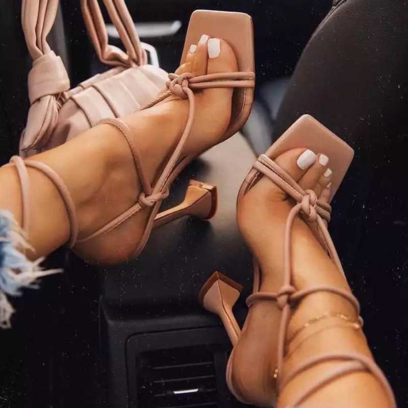 Women Slippers Strappy high heels Slippers Sandals Square Toe Slides Shoes Woman Gladiator PU Flip Fops Strap High Heel Sandals Y0721, Fuchsia shoes
Women Slippers Strappy high heels Slippers Sandals Square Toe Slides Shoes Woman Gladiator PU Flip Fops Strap High Heel Sandals Y0721, Fuchsia shoes
