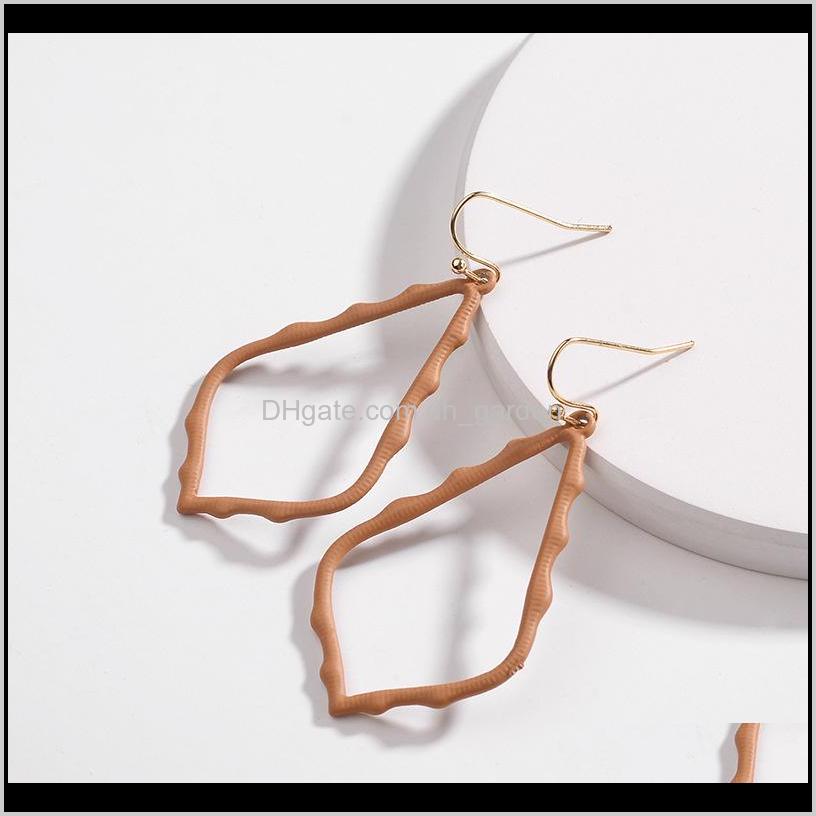 Kendra Style Sophee Alloy Frame Oval Scott Earrings Fashion Dangle Earringsps0832 Pqxun Z2Qji, Silver
Kendra Style Sophee Alloy Frame Oval Scott Earrings Fashion Dangle Earringsps0832 Pqxun Z2Qji, Silver