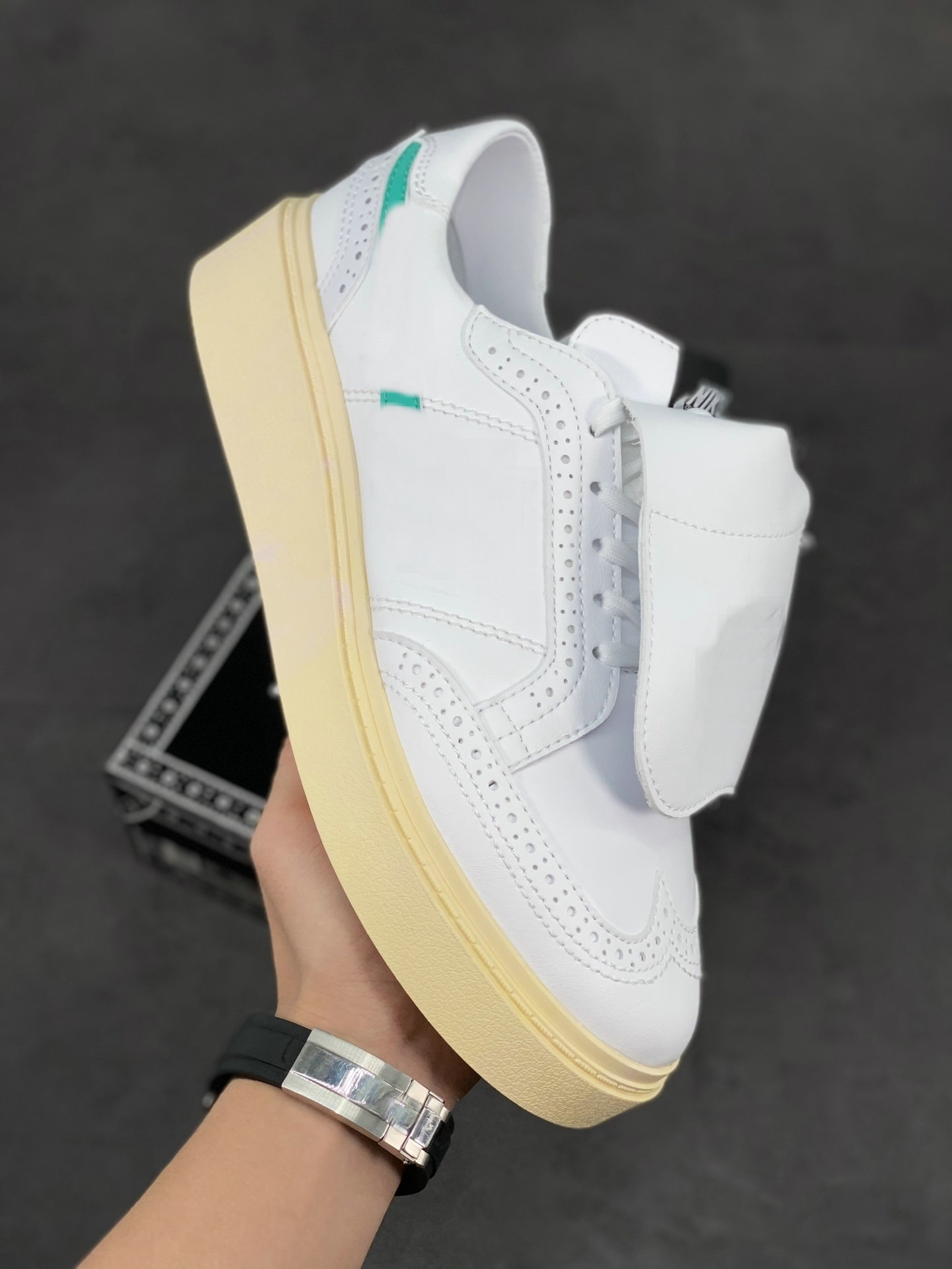 1 KXE0 PEACEMINUSONE X Kwondo Designer Casual Shoes 1s Little Daisy Hollow out lace Womens Mens Shoe University White Fashion Sport Sneakers, No shoes
1 KXE0 PEACEMINUSONE X Kwondo Designer Casual Shoes 1s Little Daisy Hollow out lace Womens Mens Shoe University White Fashion Sport Sneakers, No shoes