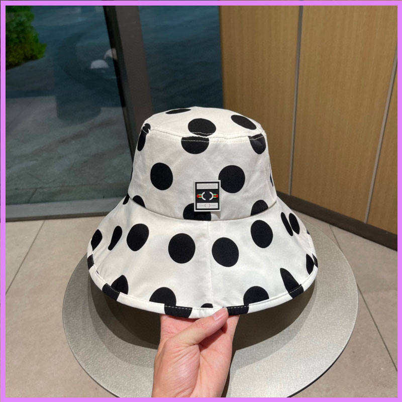 Wide Brim Hat Women Hats Designer Bucket Hat Mens Caps Casquette Fashion Baseball Cap Summer Outdoor Sunshade Fisherman D217206F, Black
Wide Brim Hat Women Hats Designer Bucket Hat Mens Caps Casquette Fashion Baseball Cap Summer Outdoor Sunshade Fisherman D217206F, Black