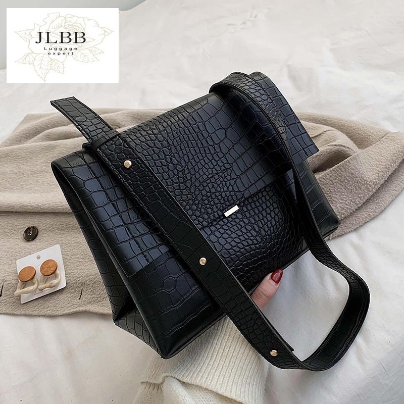 Evening Bags Vintage Stone Pattern Crossbody Bag 2021 Quality PU Leather Women's Designer Handbag High Capacity Shoulder Messenger
Evening Bags Vintage Stone Pattern Crossbody Bag 2021 Quality PU Leather Women's Designer Handbag High Capacity Shoulder Messenger