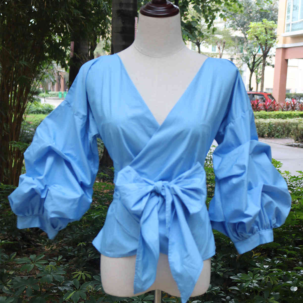 Women Blouse Cotton White Shirt V Neck Puff Sleeve Shirts Bow Bandage Ladies Tops Black Vintage Autumn 210513