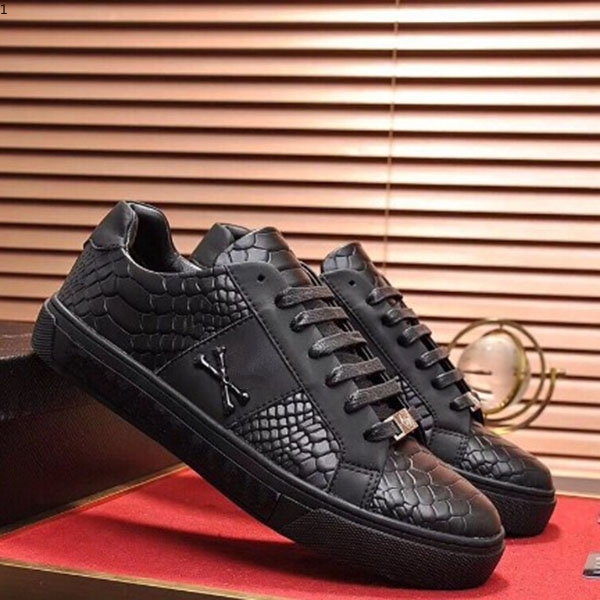 Prad 2021high qualitycasual shoes, real leather straps spikes set low-top sneakers metal outdoor with original packaging
Prad 2021high qualitycasual shoes, real leather straps spikes set low-top sneakers metal outdoor with original packaging