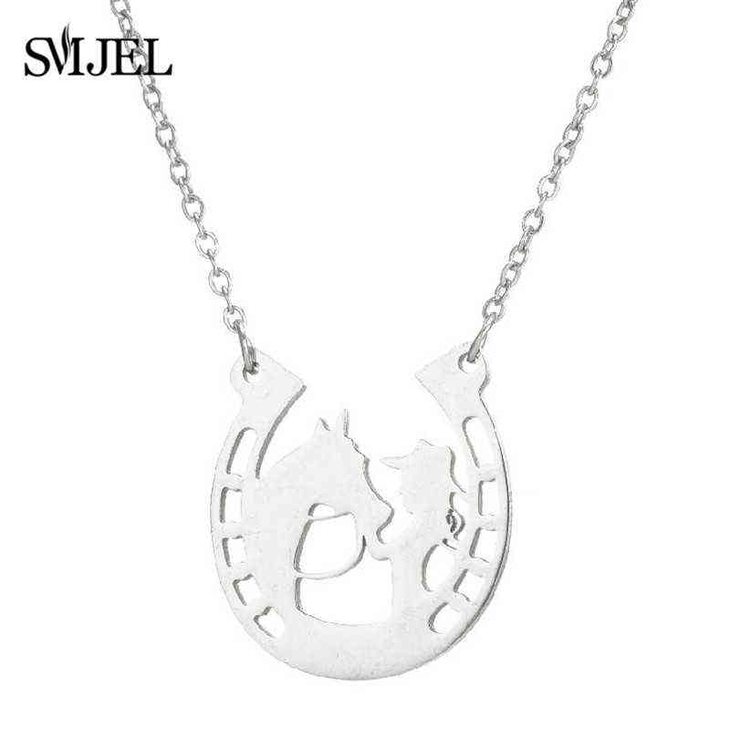 Stainless Steel Horseshoe Pendants Necklaces Design Loving Horse and Girl Necklace Movie Jewelry Party Accessories 2021 Gifts G1206