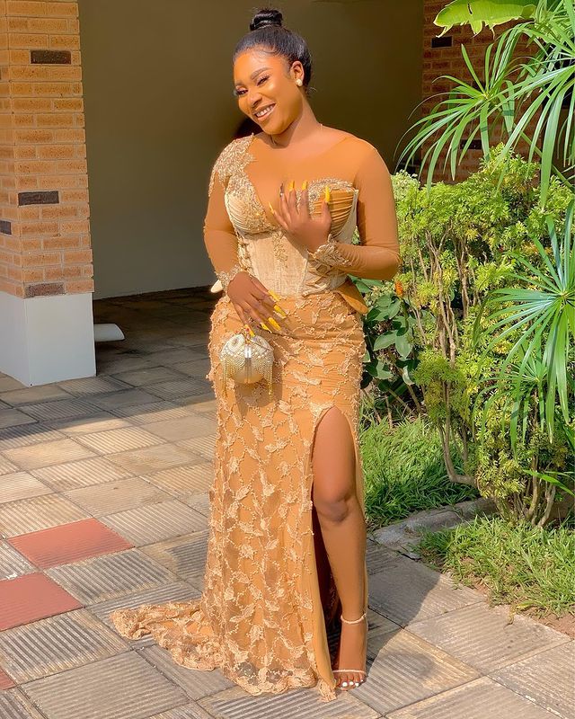 2022 Plus Size Arabic Aso Ebi Gold Mermaid Sexy Prom Dresses Lace Beaded Sheer Neck Evening Formal Party Second Reception Gowns Dress ZJ306