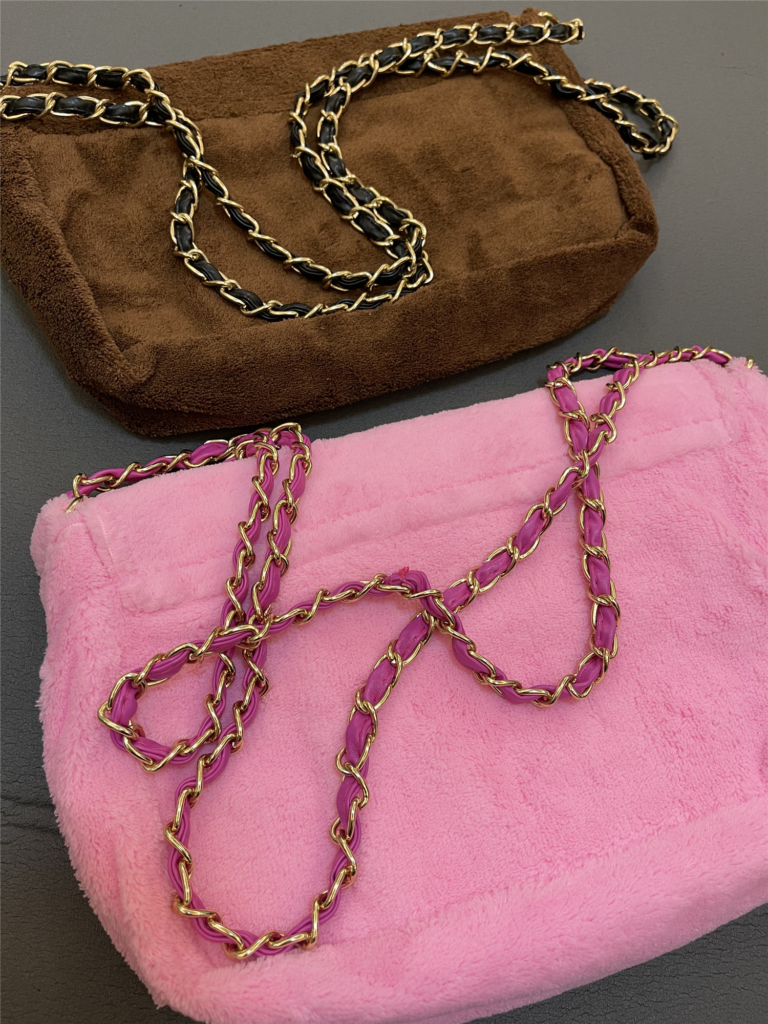 Fashion Makeup bag With Chain Classic Pattern 6 Colors Vintage Party case Flannel HandBag Lady Plush Storage pouch, Black;red
Fashion Makeup bag With Chain Classic Pattern 6 Colors Vintage Party case Flannel HandBag Lady Plush Storage pouch, Black;red