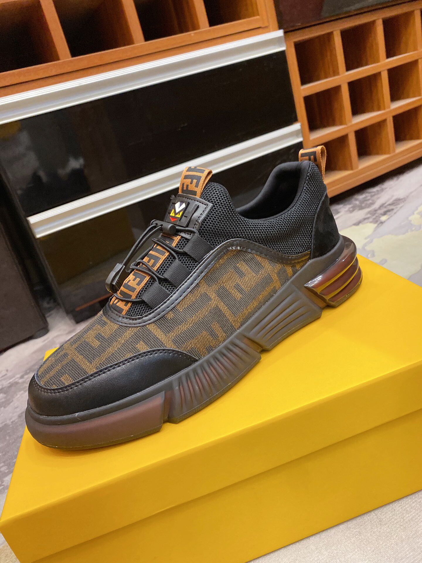 2021 Latest men designer shoes sneakers letter brown fashion Luxury Mens sports shoe for outdoor plus size, Black
2021 Latest men designer shoes sneakers letter brown fashion Luxury Mens sports shoe for outdoor plus size, Black