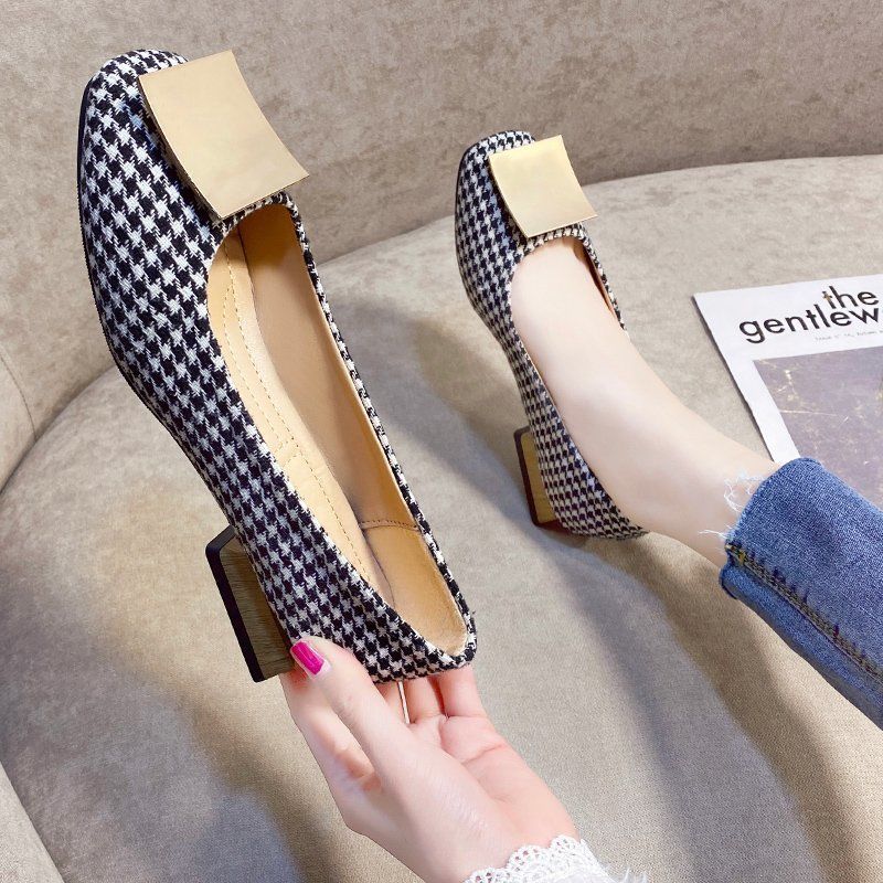 Top Quality GOOD Women Classic High Quality Round Toe Office Square Heel Pumps Lady Casual Black Plaid Summer High Heel Shoes C6308