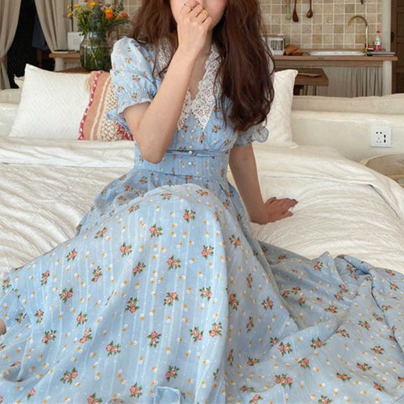 Vintage Lace Puff Sleeve Midi Dress Summer Floral Women Casual Bohemian Korean Female Wedding Party 210604, Blue floral dress
Vintage Lace Puff Sleeve Midi Dress Summer Floral Women Casual Bohemian Korean Female Wedding Party 210604, Blue floral dress