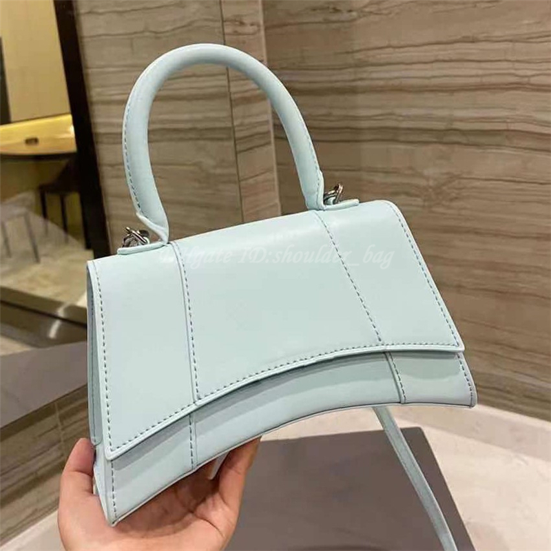 Purses Fashion Lady Shoulde Crossbody Bag Wallets Handbags Tote Half Moon Hobos Plain Wallet Totes Backpack Makeup Women Luxurys Designers Bags 2021 Handbag Purse, Style z
Purses Fashion Lady Shoulde Crossbody Bag Wallets Handbags Tote Half Moon Hobos Plain Wallet Totes Backpack Makeup Women Luxurys Designers Bags 2021 Handbag Purse, Style z