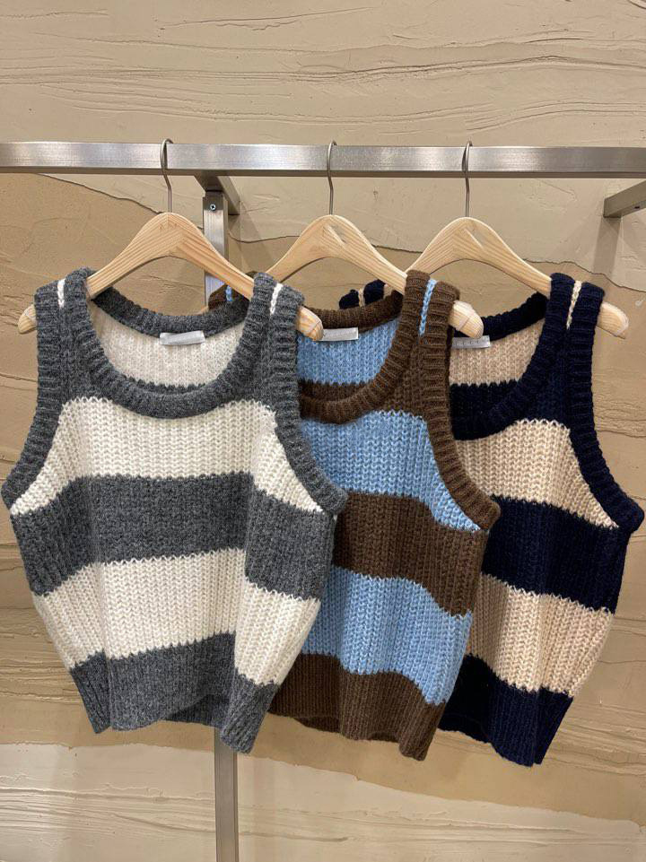 Nomikuma Spring Women Sweater Vest Korean Hit Color Striped Sleeveless Knitwear Causal O-neck Women Knitted Tops 6E209 210427