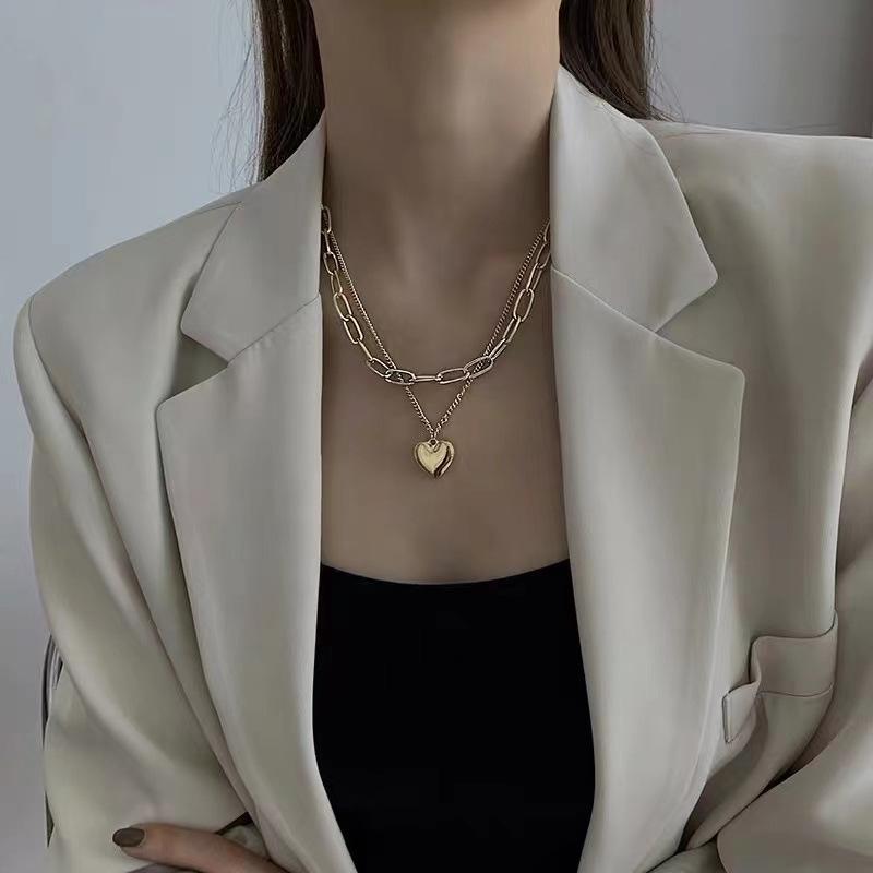 Pendant Necklaces Light Luxury Niche Love Stacking Sweater Necklace Women Chain Long Wild Temperament Clavicle 2022
Pendant Necklaces Light Luxury Niche Love Stacking Sweater Necklace Women Chain Long Wild Temperament Clavicle 2022