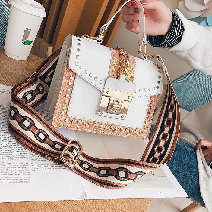 Factory sales brand women handbag sequined small square bag chain decoration fashion shoulder handbags gold buckle womens messenger bags
Factory sales brand women handbag sequined small square bag chain decoration fashion shoulder handbags gold buckle womens messenger bags