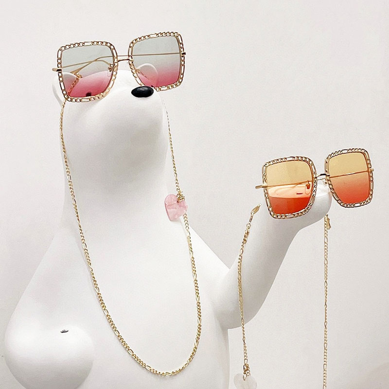 Fashion new mens and womens sunglasses 1033S style anti-ultraviolet retro plate square metal full frame special design fashions glasses random box
Fashion new mens and womens sunglasses 1033S style anti-ultraviolet retro plate square metal full frame special design fashions glasses random box