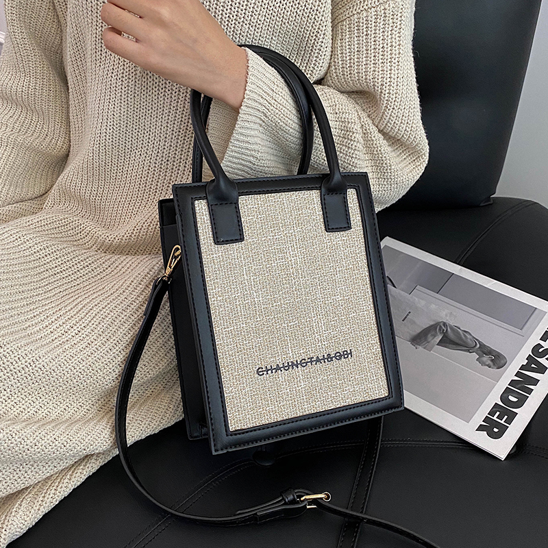Brand Luxury Totes 2022 Trend Simple Elegant Shoulder Bags for Women PU Leather Crossbody Bag Female Designer Handbag High Quality Womens Bag, Same photo
Brand Luxury Totes 2022 Trend Simple Elegant Shoulder Bags for Women PU Leather Crossbody Bag Female Designer Handbag High Quality Womens Bag, Same photo