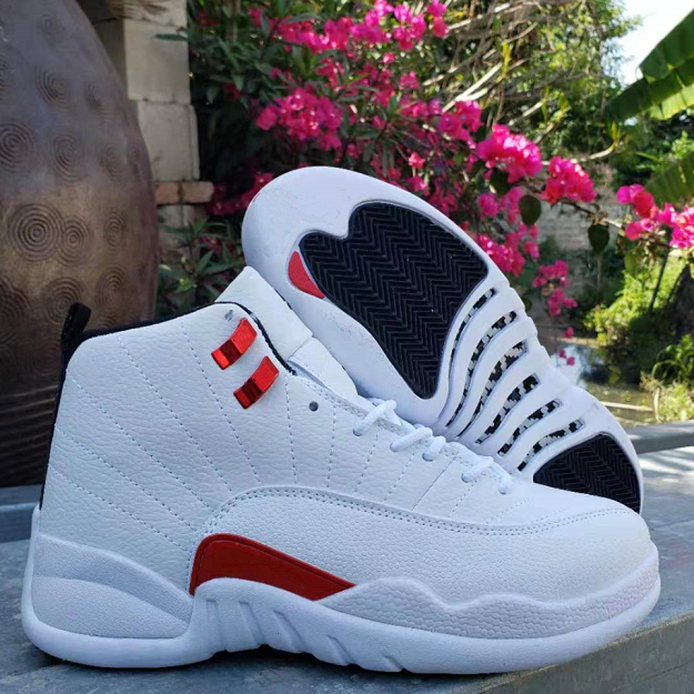 2021 Twist White University Red Black Gold Basketball shoe store Good quality sneakers All colors Online outlet U7-US12
2021 Twist White University Red Black Gold Basketball shoe store Good quality sneakers All colors Online outlet U7-US12