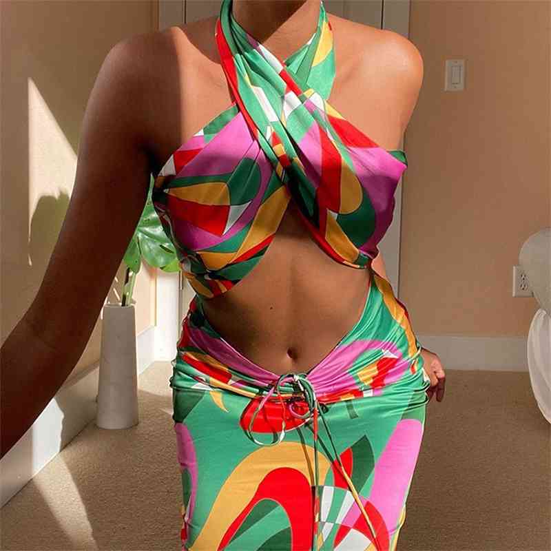 2021 summer new women's print diversity wear bra + beach skirt two piece set, Black;gray
2021 summer new women's print diversity wear bra + beach skirt two piece set, Black;gray