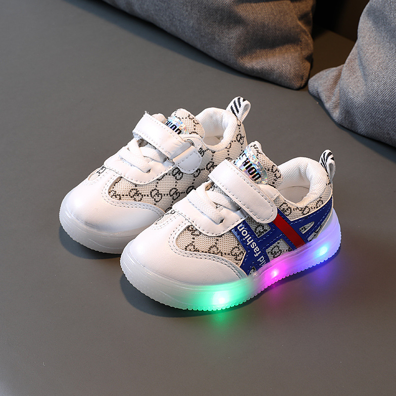 Size 21-30 Children LED Light Luminous Shoes Boys Girls Kids Glowing Sport Sneakers Anti-slip Breathable Mesh Lighted Baby Shoes, Black
Size 21-30 Children LED Light Luminous Shoes Boys Girls Kids Glowing Sport Sneakers Anti-slip Breathable Mesh Lighted Baby Shoes, Black