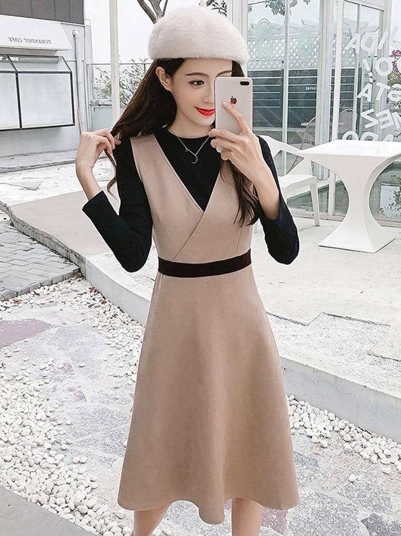 Casual Dresses Autumn Retro Sleeveless V Neck Khaki Vest Dress Women Big Swing Temperament French Vestido Feminino Wild Black Fashion, Black;gray
Casual Dresses Autumn Retro Sleeveless V Neck Khaki Vest Dress Women Big Swing Temperament French Vestido Feminino Wild Black Fashion, Black;gray