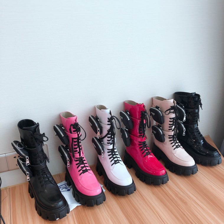 Designers Martin Boots Black Color Luxury Ankle Boots Designers Women Booties Highet Quality Winter Booties Non Slip, 01
Designers Martin Boots Black Color Luxury Ankle Boots Designers Women Booties Highet Quality Winter Booties Non Slip, 01