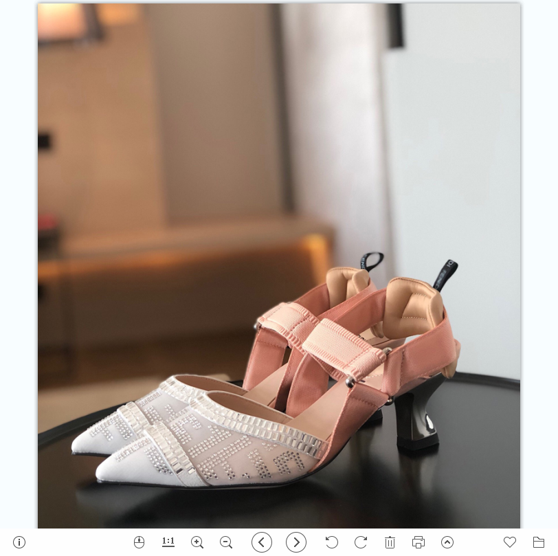 2021 Good Quality Fashion Women Luxurys Designers Shoes Designer Sandals Womens Luxury High Heels Sandal Dress Shoess With Box Size 35-41 -M327, Split
2021 Good Quality Fashion Women Luxurys Designers Shoes Designer Sandals Womens Luxury High Heels Sandal Dress Shoess With Box Size 35-41 -M327, Split