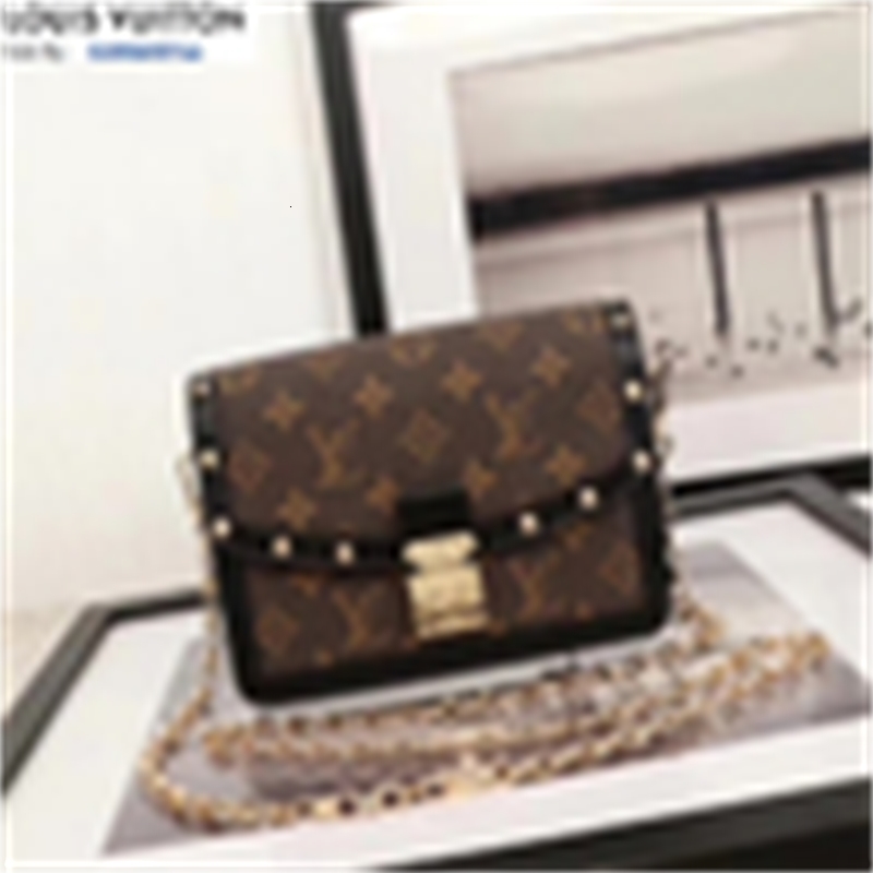 wallets luxury m4006 fashion chain bag black women real leather long brand chain wallet pouches key card holders phone designer cases purse, Red;black
wallets luxury m4006 fashion chain bag black women real leather long brand chain wallet pouches key card holders phone designer cases purse, Red;black