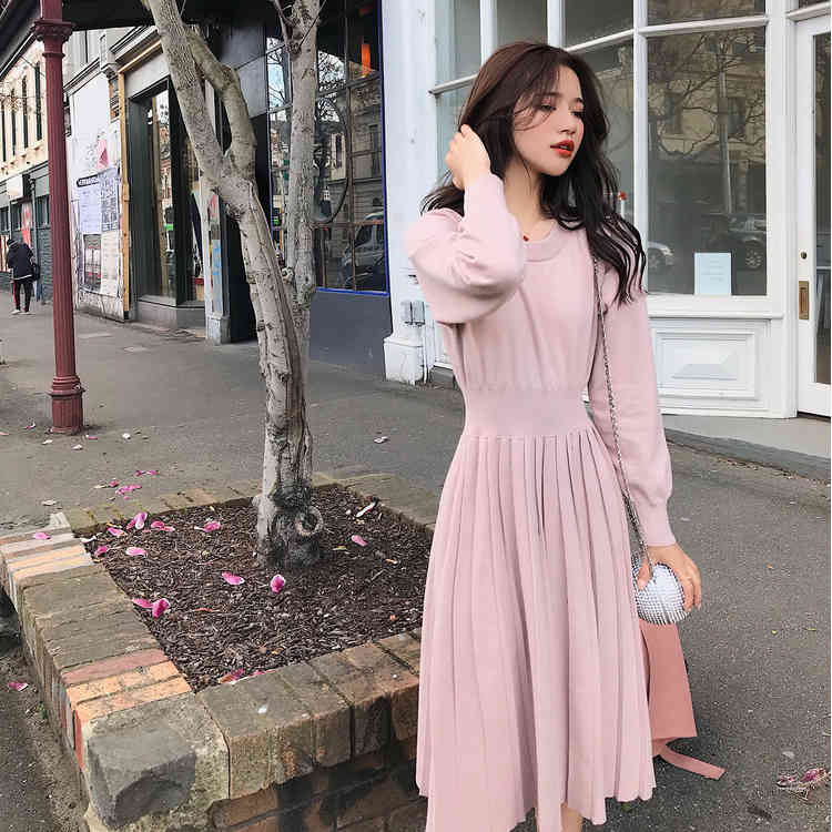 Autumn Winter High Waist Long Sleeve Pleated Sweater Dress Women Vintage Slim Knitted Mid Calf Dresses Female 210514