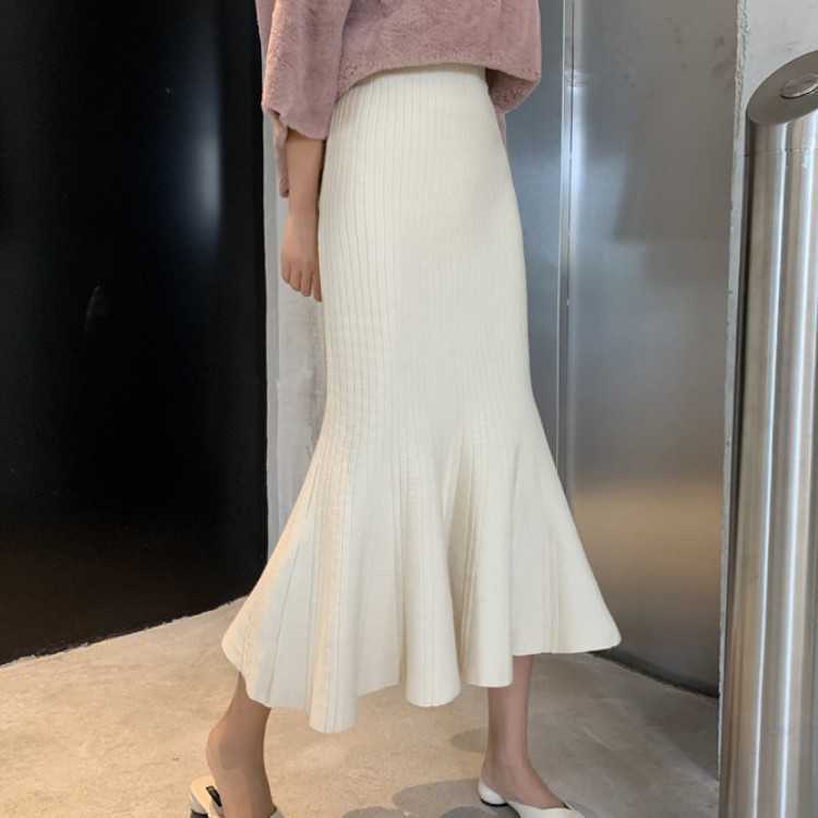 Fall Winter Korean Fashion Ruffles Slim High Waist Mermaid Skirts Women Solid Knitted Chic Trumpet Skirt 210526, White
Fall Winter Korean Fashion Ruffles Slim High Waist Mermaid Skirts Women Solid Knitted Chic Trumpet Skirt 210526, White